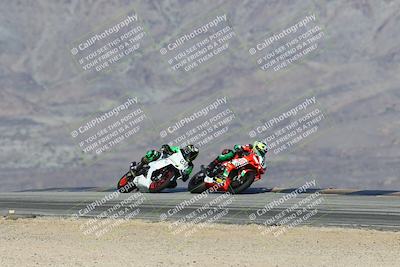 media/Dec-07-2025-CVMA (Sun) [[3e7d2de5dc]]/Race 7-Formula Lightweight Twins Shootout/